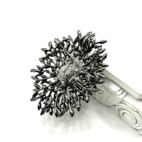 Брошь подвеска Диноса с крупным камнем кристаллом —  фото 2