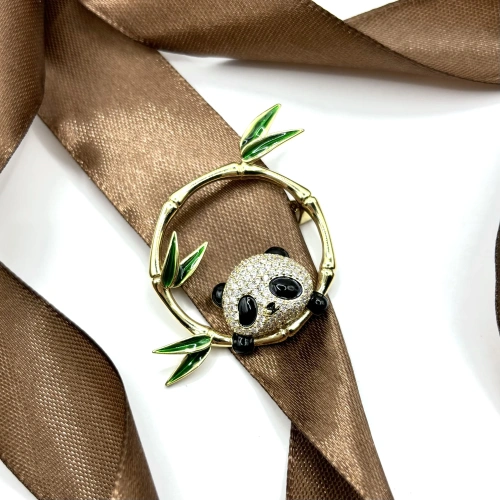 Брошь с фианитами и эмалью —  фото 2