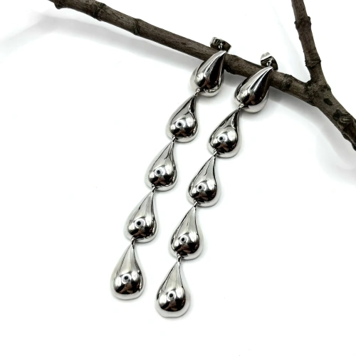 Удлиненные серьги на гвоздиках —  фото 2