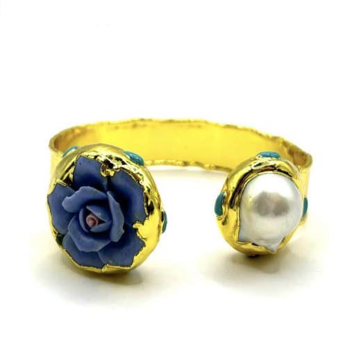 Браслет жесткий ДИНОСА с цветком и барочным жемчугом —  фото 2