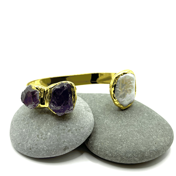 Браслет жесткий ДИНОСА с необработанным аметистом и речным жемчугом