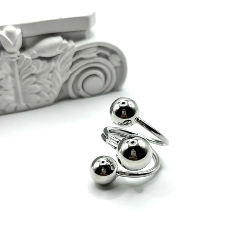 Безразмерное кольцо с тремя шариками