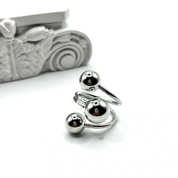 Безразмерное кольцо с тремя шариками