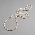 Длинное ожерелье Жемчуг 6,5*7 мм 120см: цвет камня белый