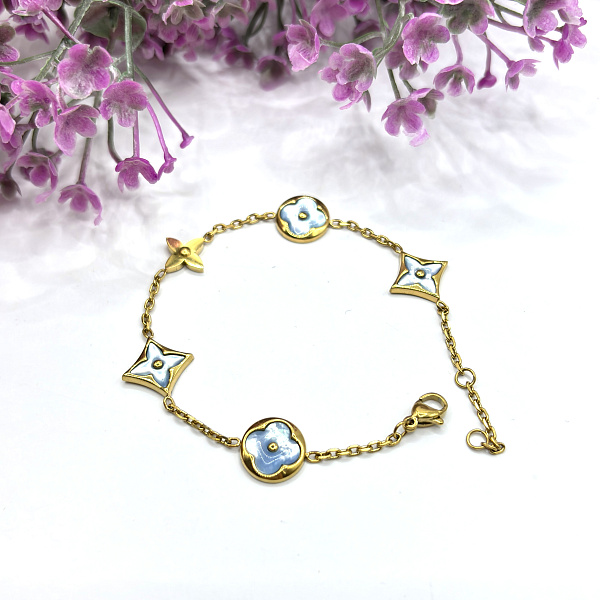 Браслет с голубым перламутром