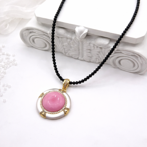 Колье ДИНОСА с перламутром и шпинелью