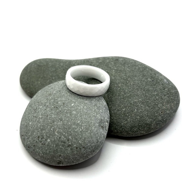 Кольцо ДИНОСА из керамики