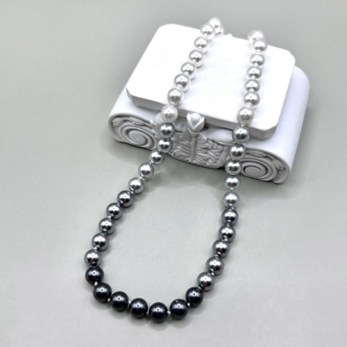 Бусы ДИНОСА с перламутром