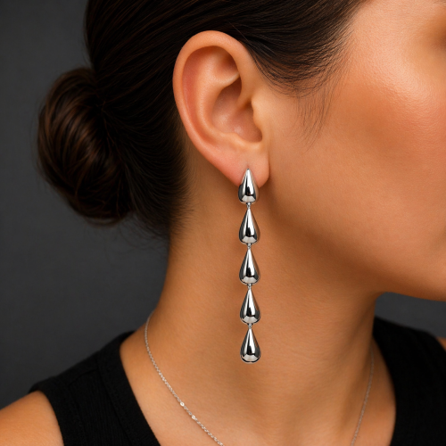 Удлиненные серьги на гвоздиках — 