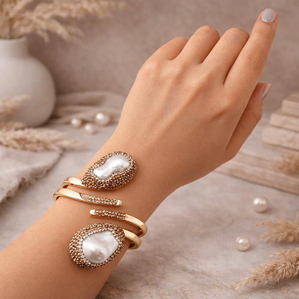 Жесткий браслет ДИНОСА с речным жемчугом