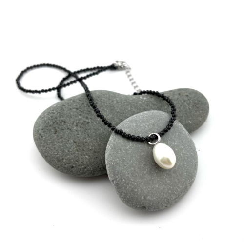 Колье ДИНОСА со шпинелью и речным жемчугом