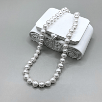 Бусы ДИНОСА с речным жемчугом