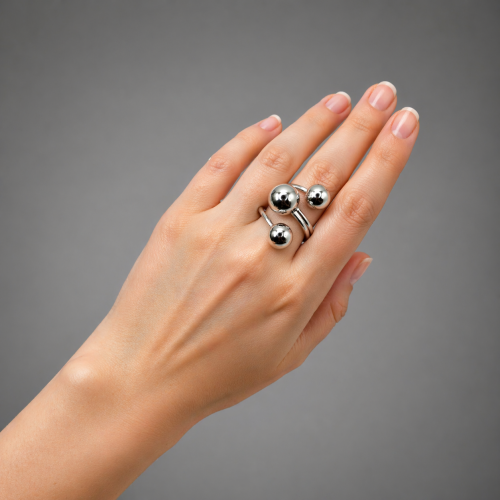 Безразмерное кольцо с тремя шариками фото 3