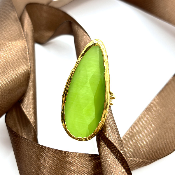 Оригинальное кольцо с кошачьим глазом