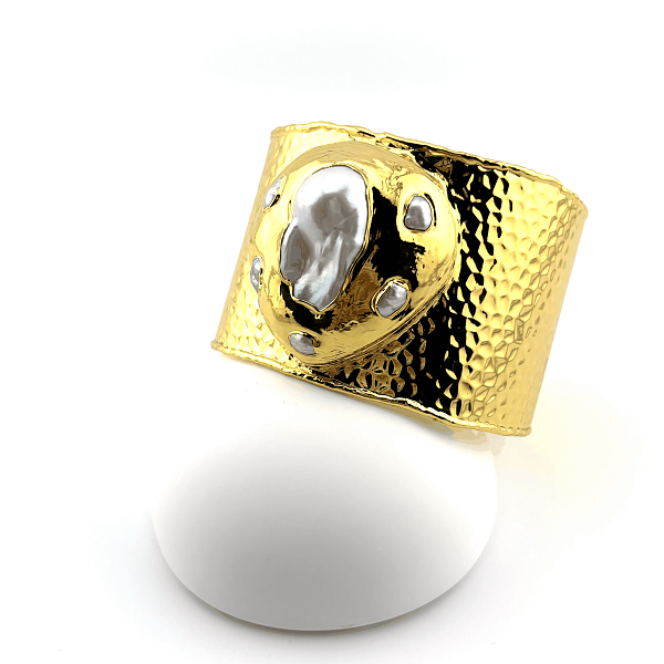 Жесткий браслет ДИНОСА с речным жемчугом