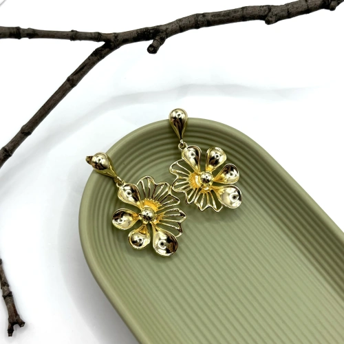 Серьги в форме цветов —  фото 3