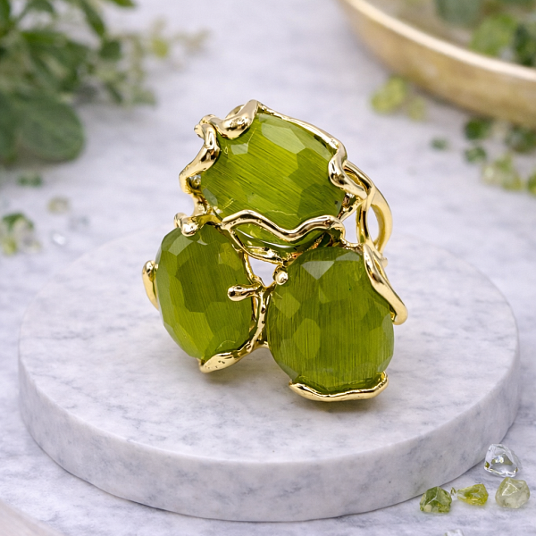 Кольцо ДИНОСА ажурное с зеленым кошачьим глазом